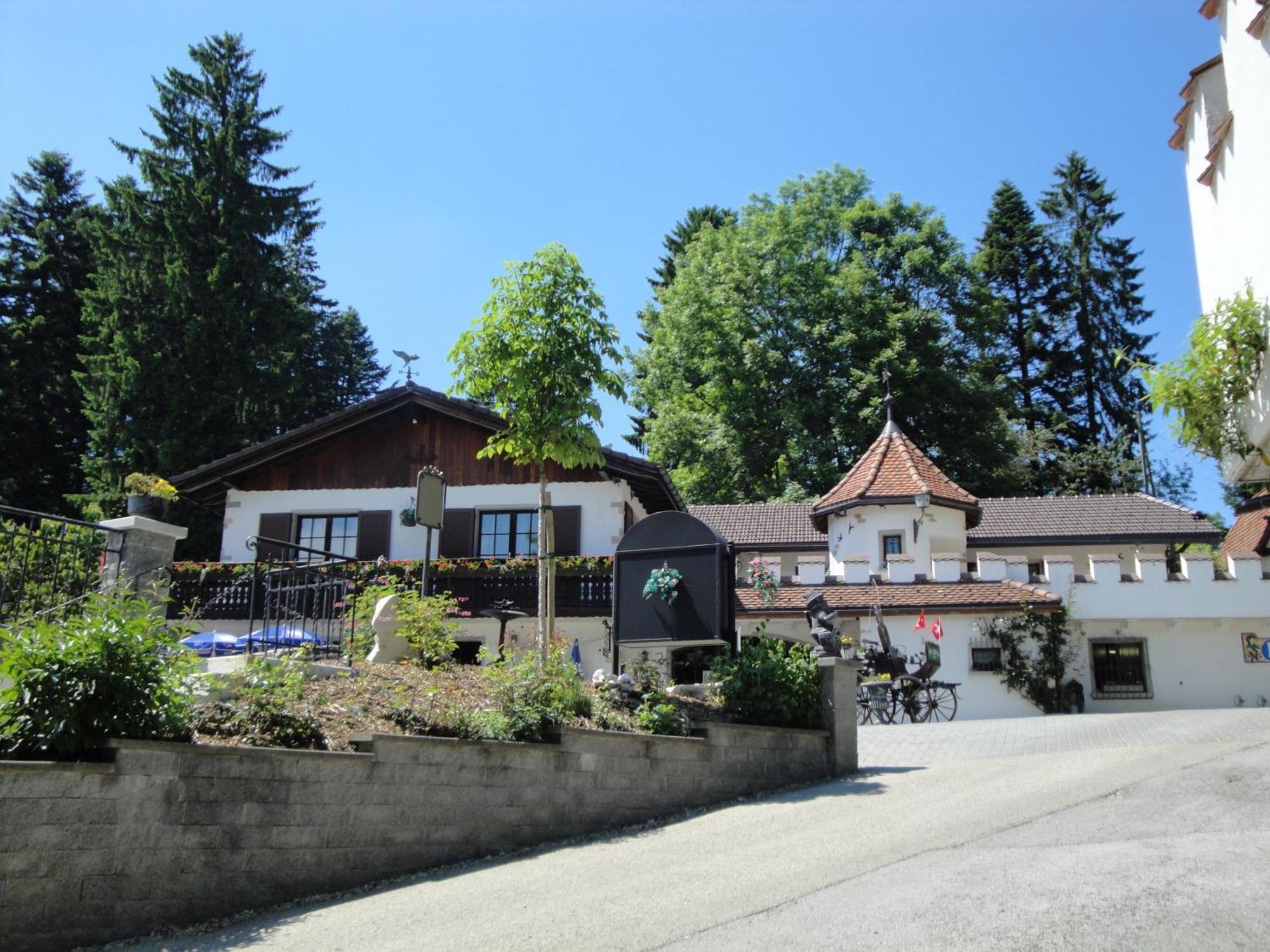 la Cibourg, Centre de vacances Renan Extérieur photo